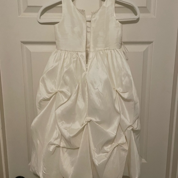 Cream White Flower Girl Dress - Elegant like NEW! worn once- Size 4-5 - Picture 3 of 12
